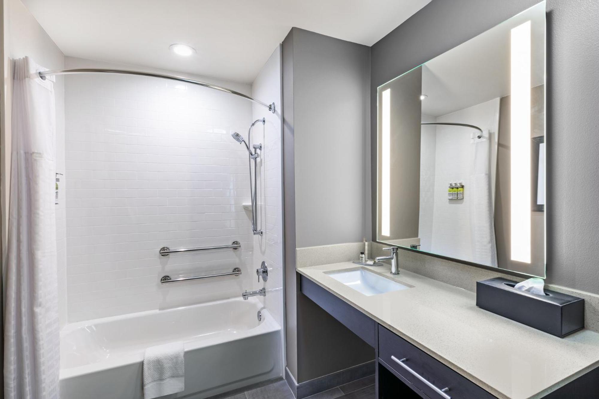 Staybridge Suites - Houston Iah Airport East By Ihg Humble Esterno foto